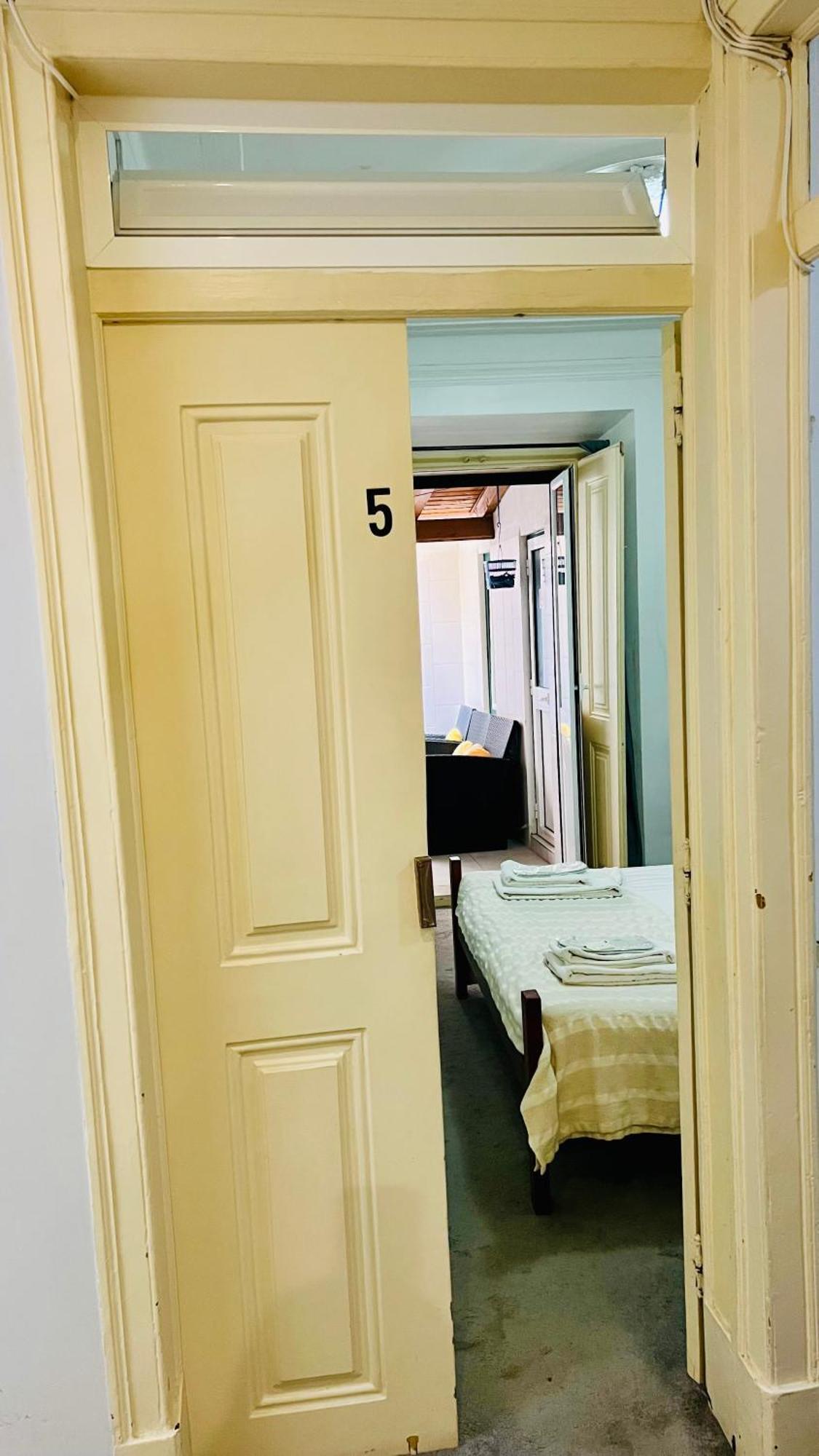 Sao Lazaro Bhuiyan Family Host Ξενοδοχείο Lisboa Εξωτερικό φωτογραφία